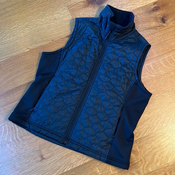 L.L. Bean Vest - Picture 1 of 3